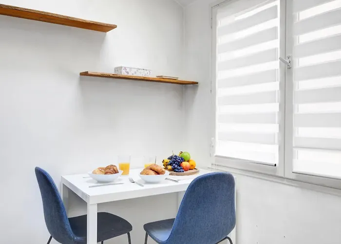 Apartment Near Notre Dame